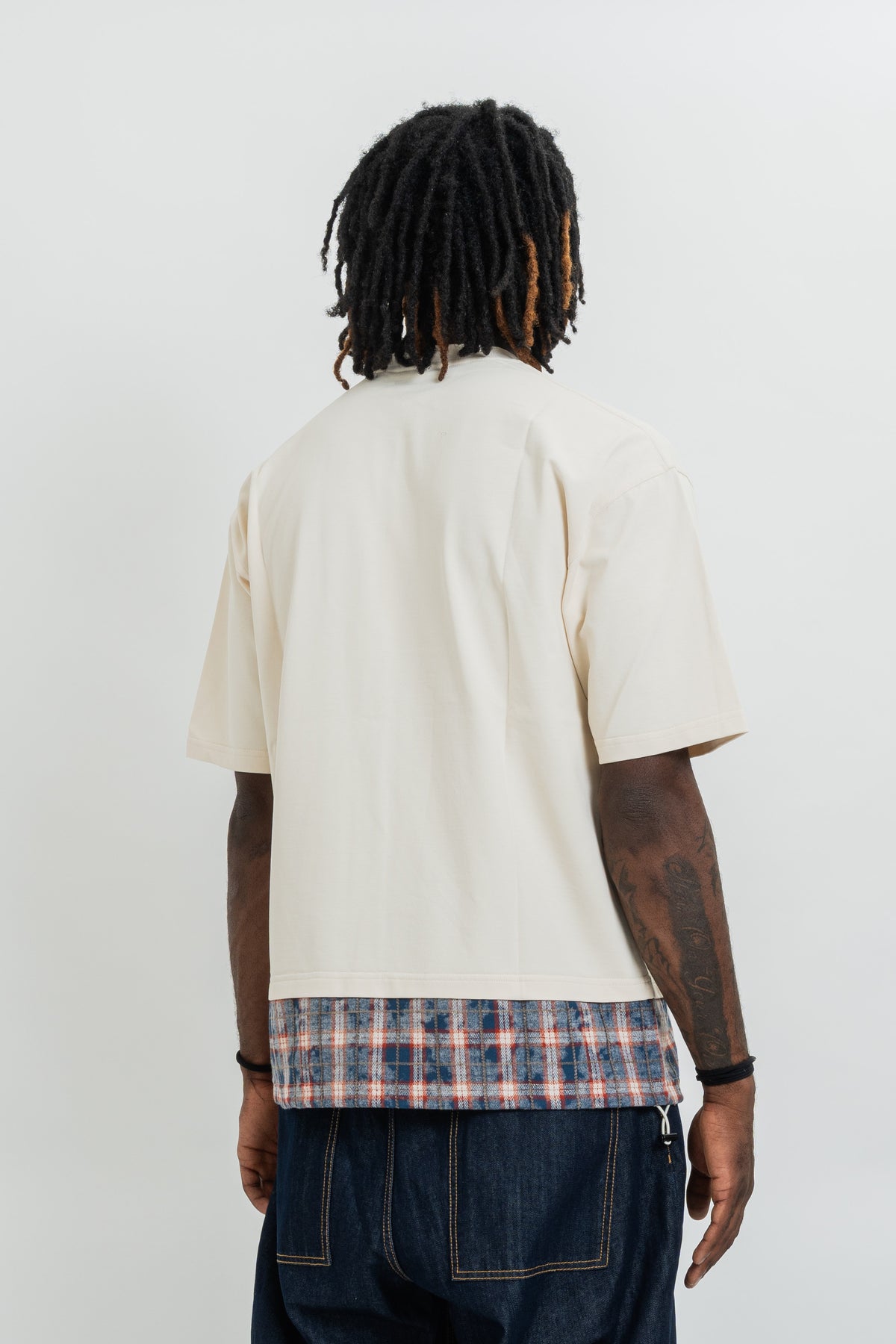 T SHIRT QUADRI FONDO 68