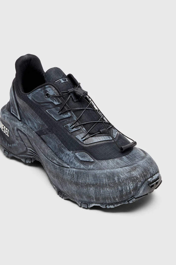 D-CAGE RUNNER
