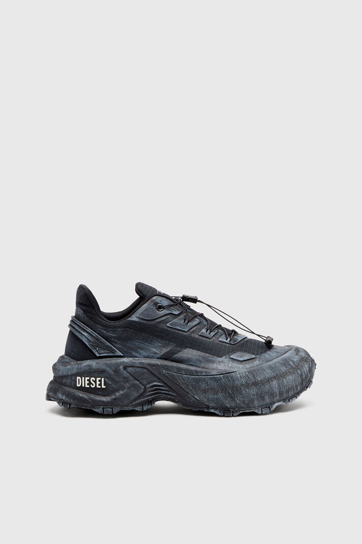 D-CAGE RUNNER